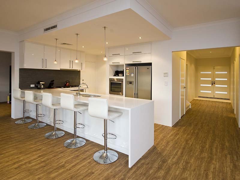 7 Seabird Bend, Jindalee WA 6036