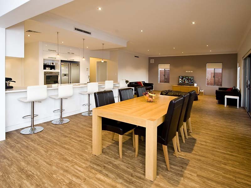 7 Seabird Bend, Jindalee WA 6036