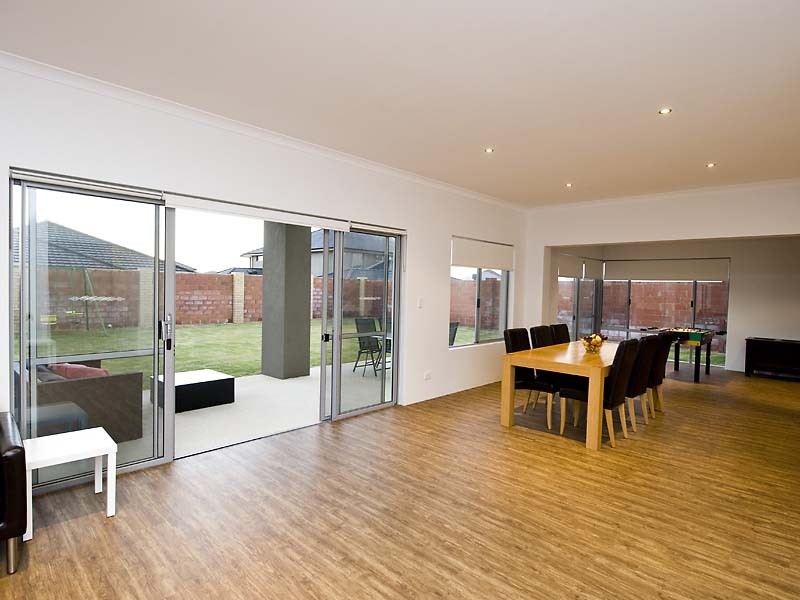 7 Seabird Bend, Jindalee WA 6036