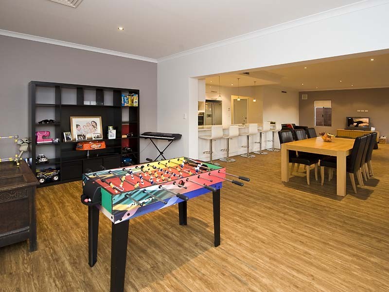 7 Seabird Bend, Jindalee WA 6036