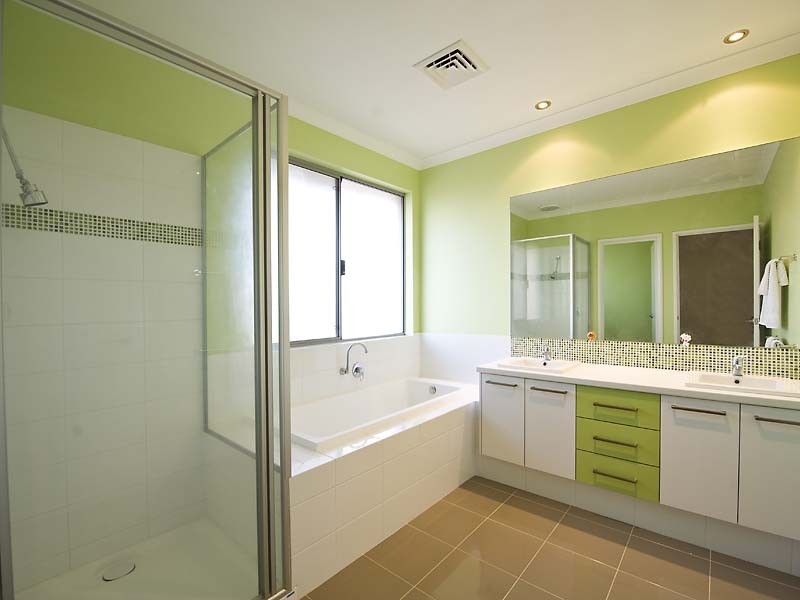 7 Seabird Bend, Jindalee WA 6036