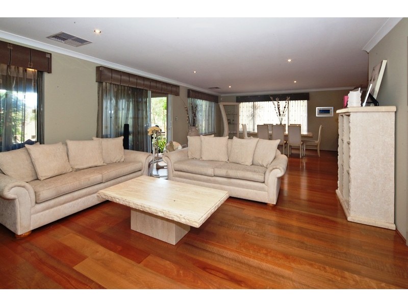 19 Jindalee Boulevard, Jindalee WA 6036