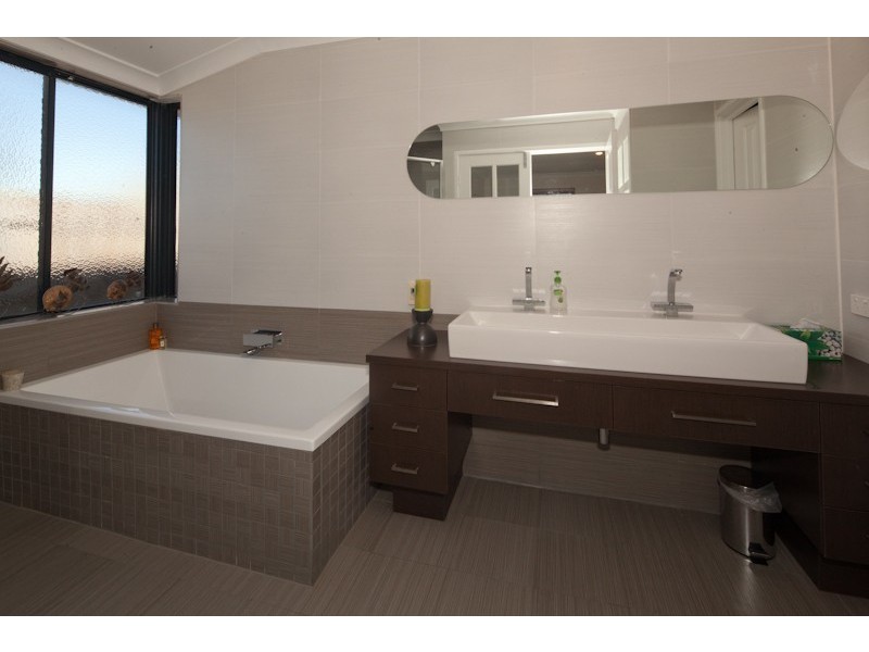 3 Faro Way, Mindarie WA 6030