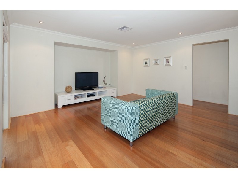 6 Goodwick Street, Butler WA 6036