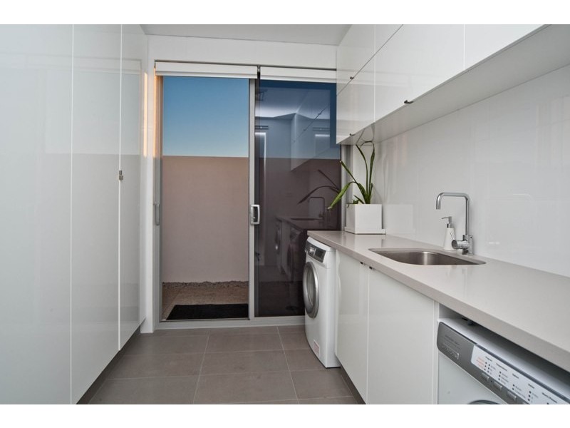 7 Dotterel Green, Jindalee WA 6036