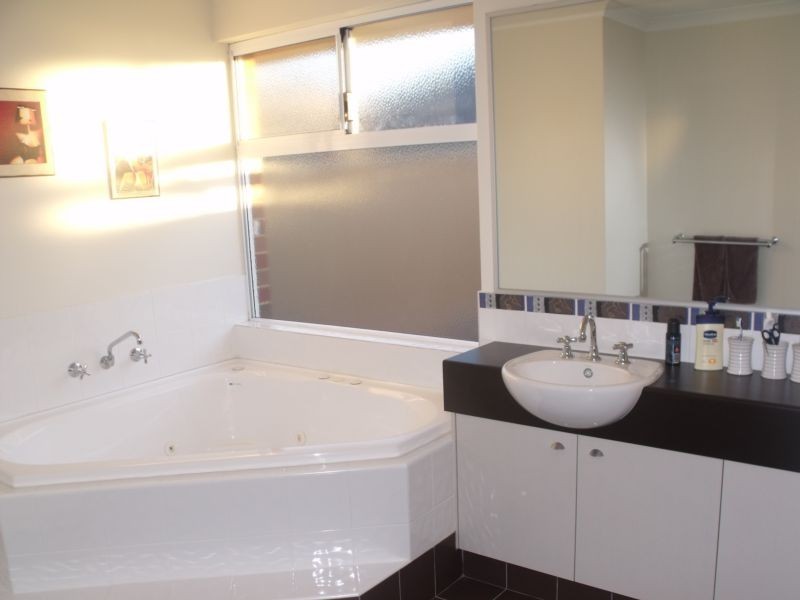 48 Barmouth Loop, Butler WA 6036