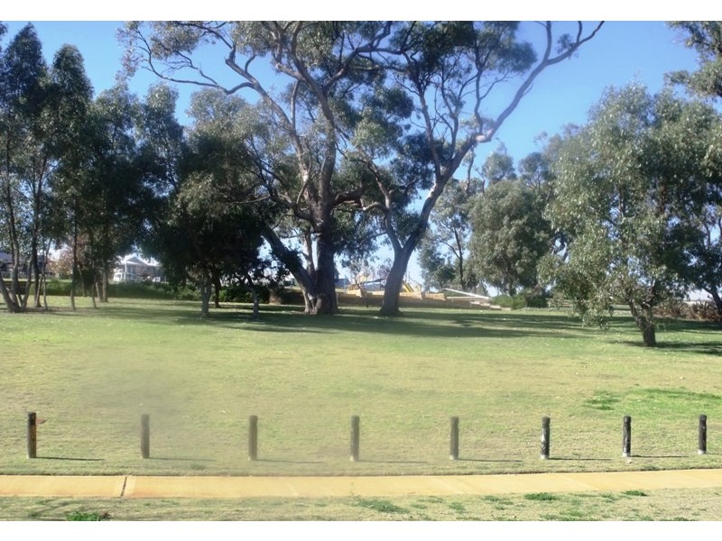 33 Las Ramblas Circle, Clarkson WA 6030