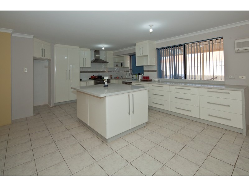 11 Salwick Street, Butler WA 6036