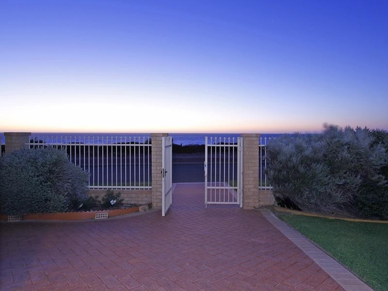 212 Ocean Drive, Quinns Rocks WA 6030