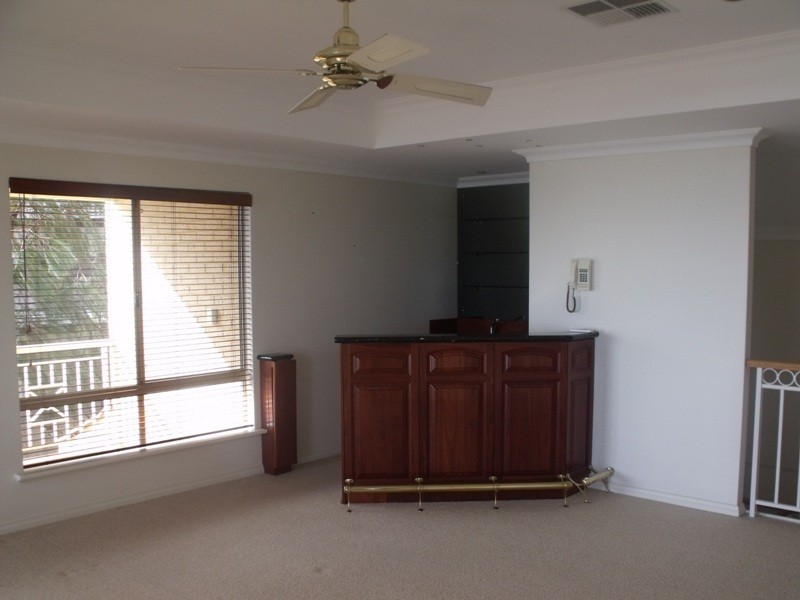 212 Ocean Drive, Quinns Rocks WA 6030
