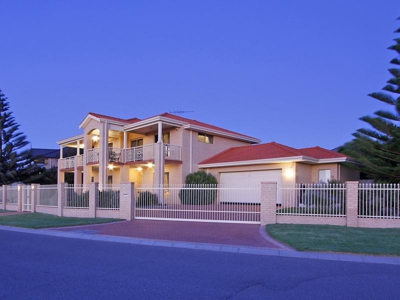 212 Ocean Drive, Quinns Rocks WA 6030