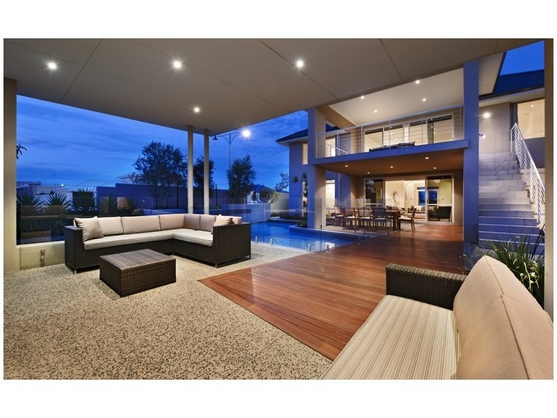 265 Santa Barbara Parade, Jindalee WA 6036