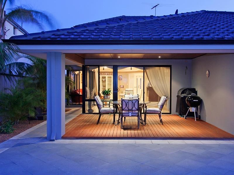 24 Hampshire Drive, Jindalee WA 6036