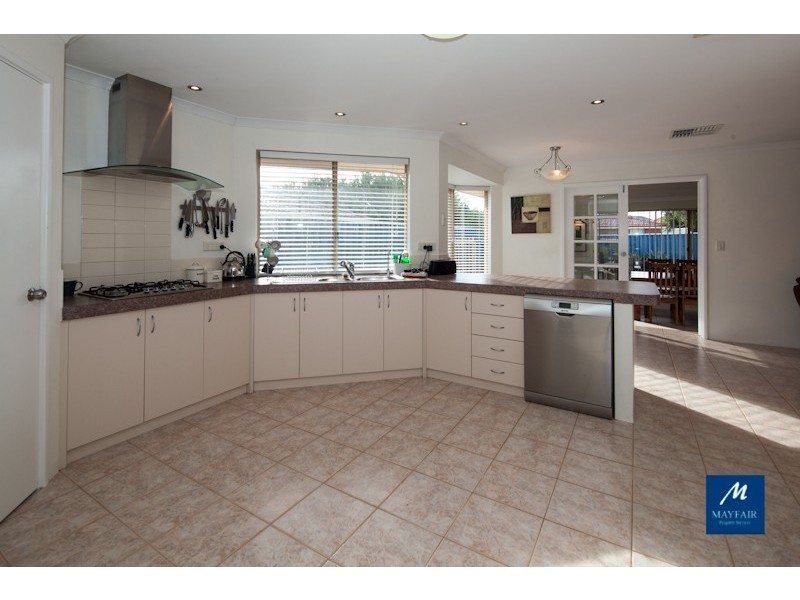 28 Merrang Circuit, Carramar WA 6031