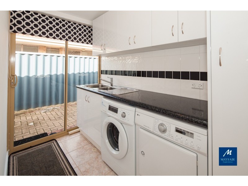 28 Merrang Circuit, Carramar WA 6031