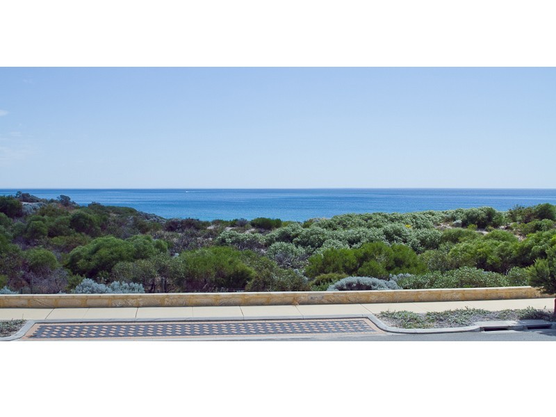 44 Beachside Drive, Burns Beach WA 6028