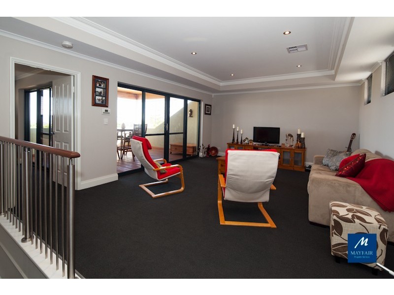 1 Stingray Way, Jindalee WA 6036