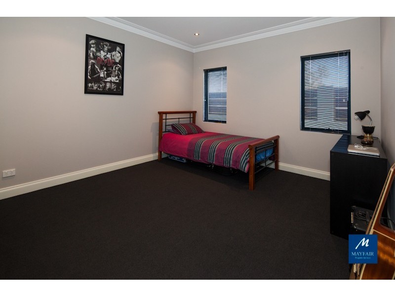 1 Stingray Way, Jindalee WA 6036