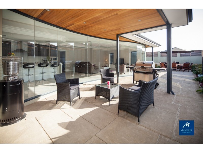 1 Stingray Way, Jindalee WA 6036