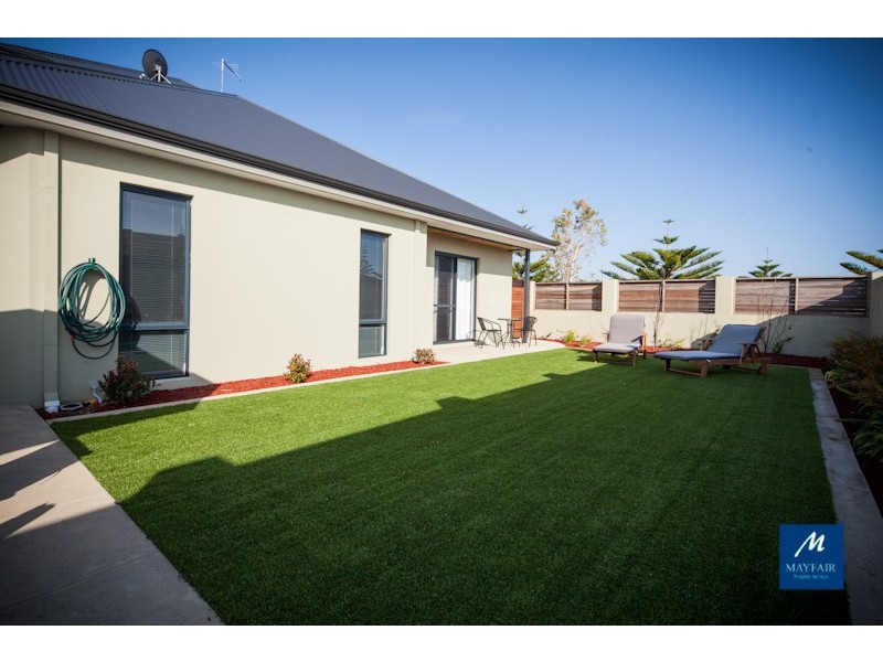 1 Stingray Way, Jindalee WA 6036