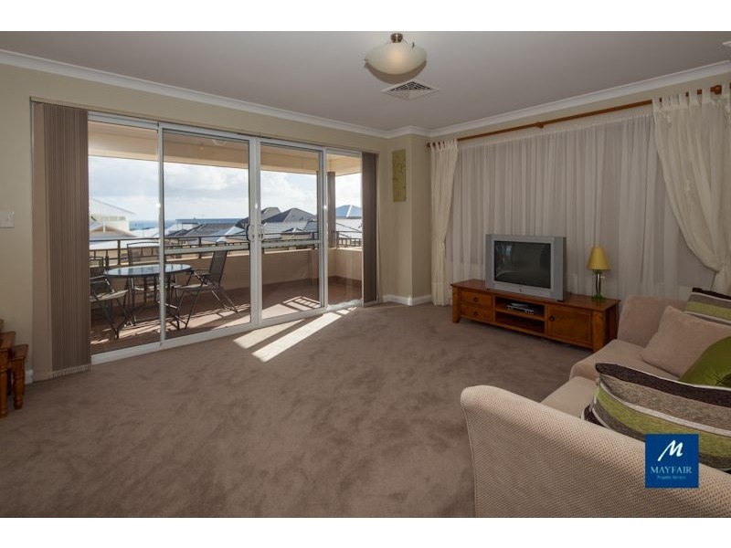 18 Dotterel Green, Jindalee WA 6036
