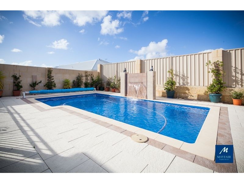18 Dotterel Green, Jindalee WA 6036