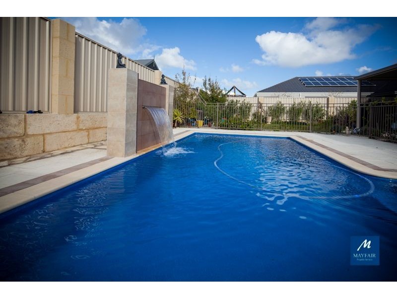 18 Dotterel Green, Jindalee WA 6036