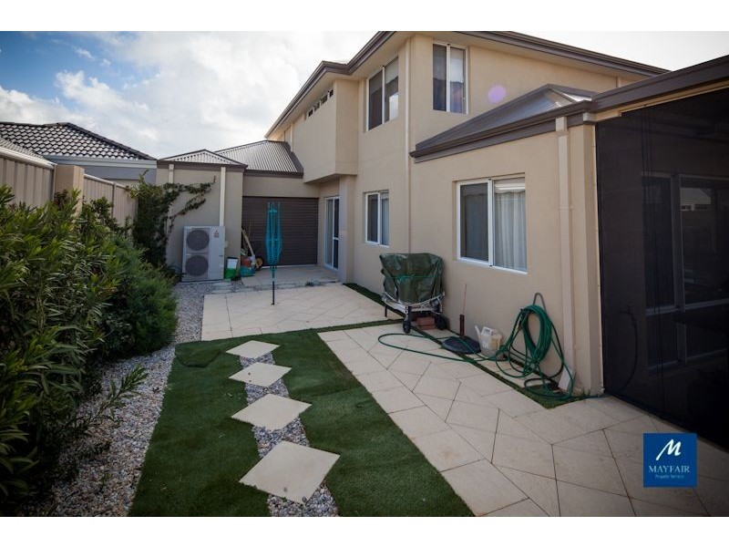 18 Dotterel Green, Jindalee WA 6036