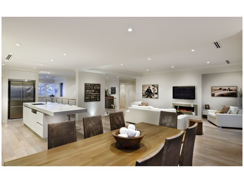 265 Santa Barbara Parade, Jindalee WA 6036