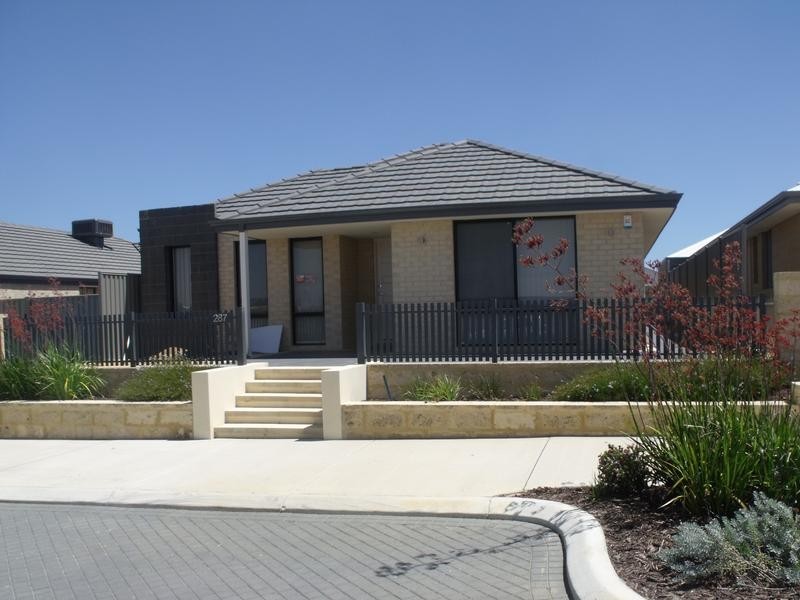 287 Benenden Ave, Alkimos WA 6038