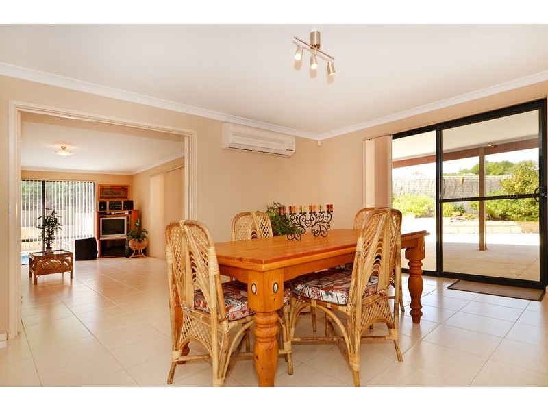 2 Royal James Court, Quinns Rocks WA 6030