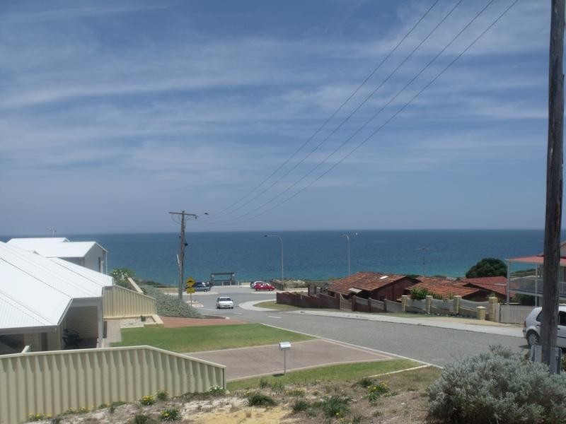 4 Mary Street, Quinns Rocks WA 6030