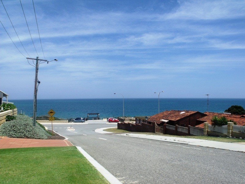 4 Mary Street, Quinns Rocks WA 6030