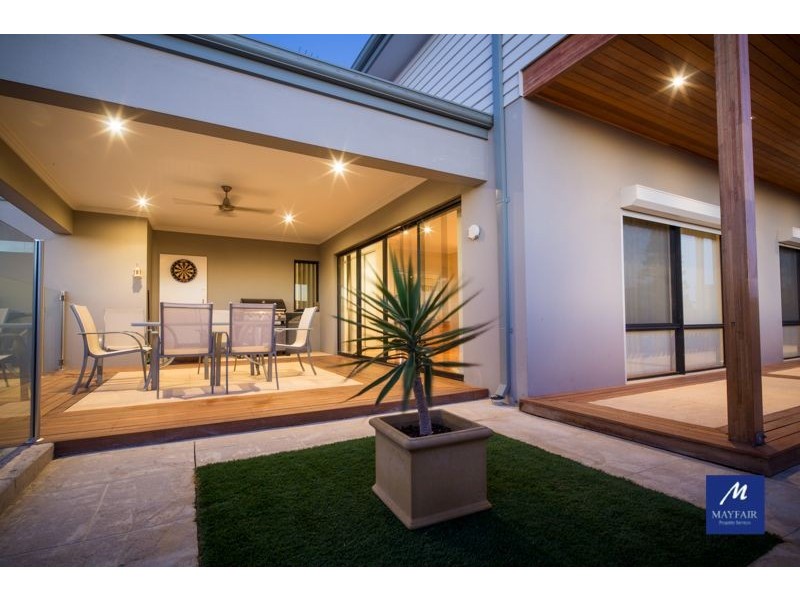 76 Roundhouse Parade, Jindalee WA 6036