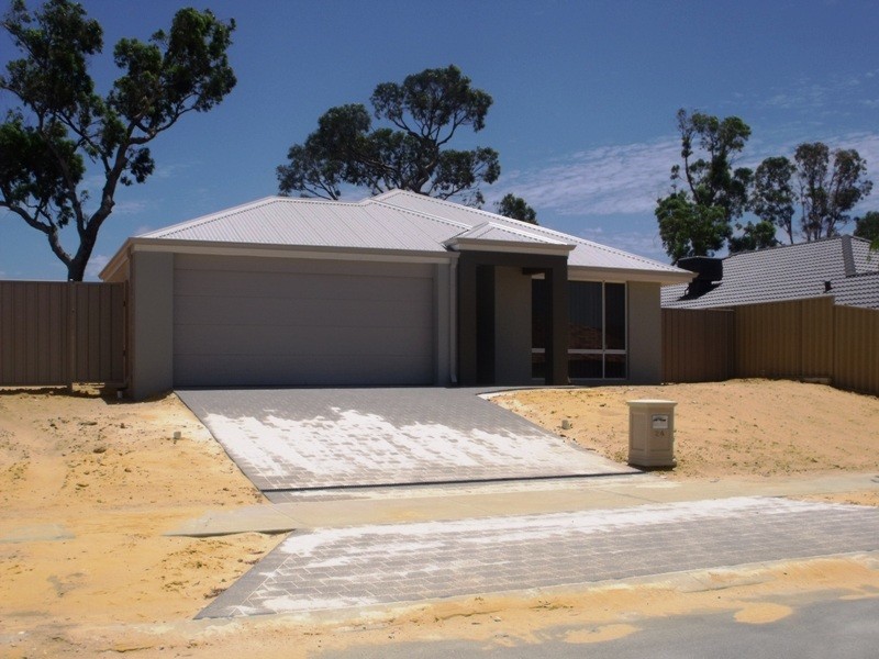 24 Broadford Ave, Butler WA 6036