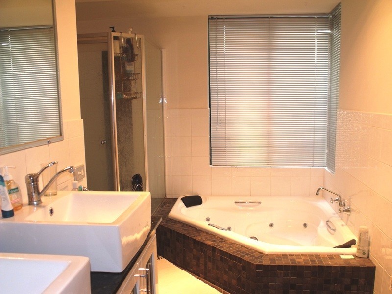 3 Catherine Close, Woodvale WA 6026