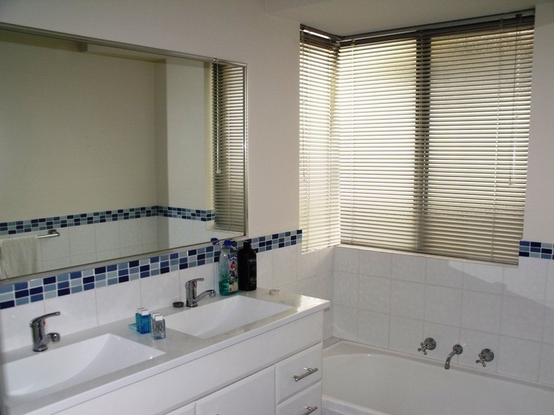 3 Catherine Close, Woodvale WA 6026