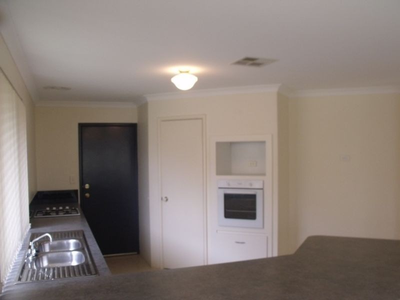 11 Barmouth Loop, Butler WA 6036