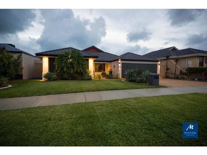 25 Fairbourne Approach, Butler WA 6036