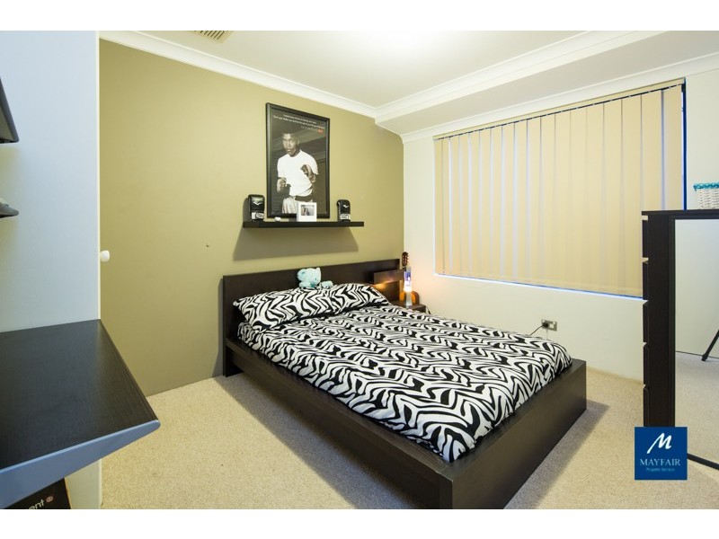 25 Fairbourne Approach, Butler WA 6036