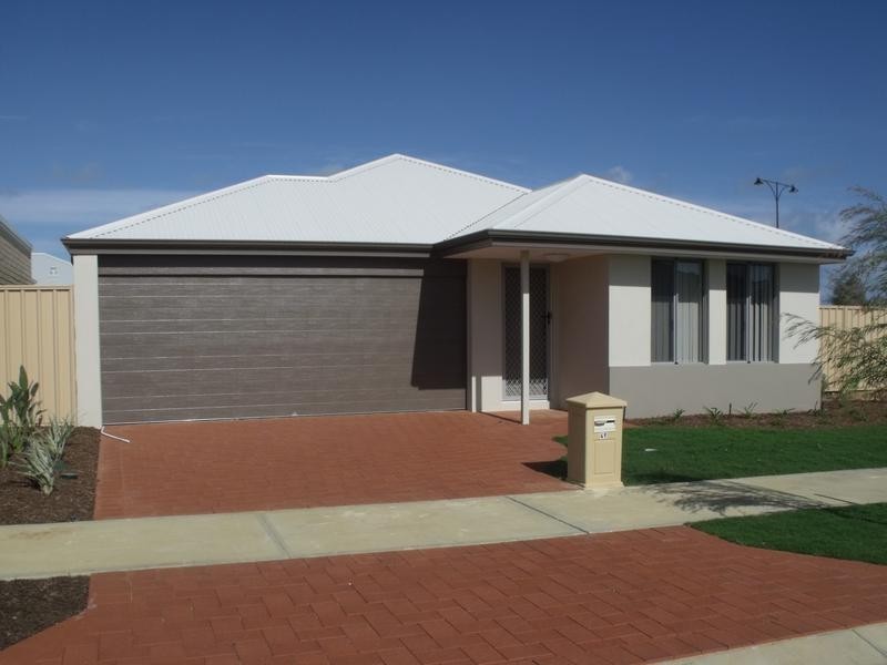 49 Billericay Circuit, Butler WA 6036