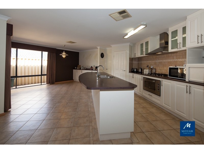 41 Crown Point Crescent, Butler WA 6036