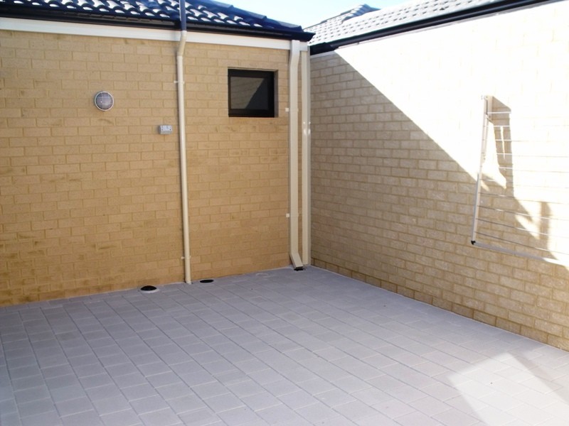 6 Haverhill Road, Butler WA 6036