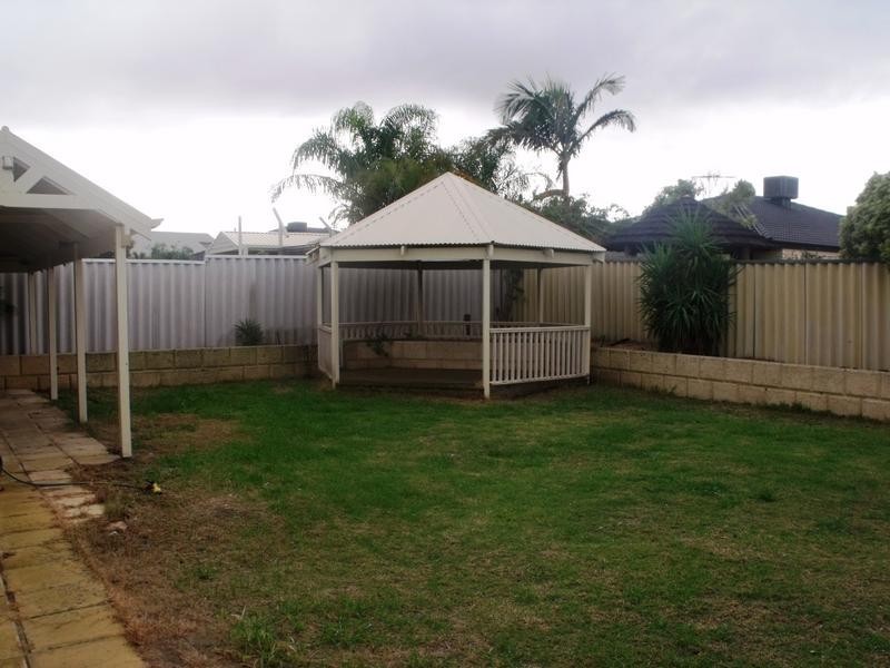 122 Balladong Loop, Carramar WA 6031