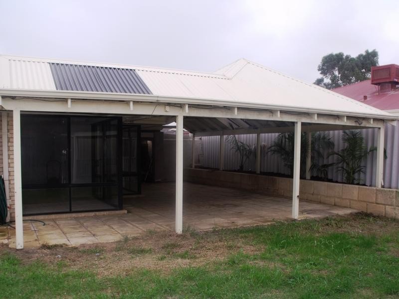 122 Balladong Loop, Carramar WA 6031