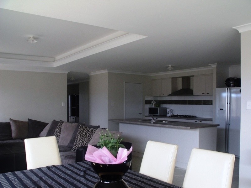 5 Bowline Ave, Alkimos WA 6038