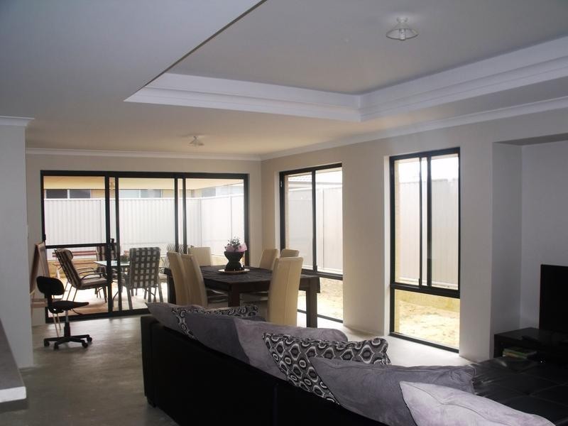 5 Bowline Ave, Alkimos WA 6038