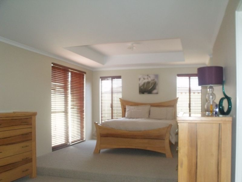 15 Masthead Close, Jindalee WA 6036