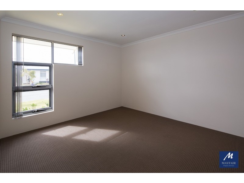 64 Billericay Circuit, Butler WA 6036