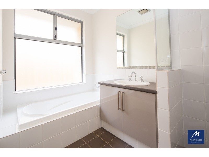 64 Billericay Circuit, Butler WA 6036